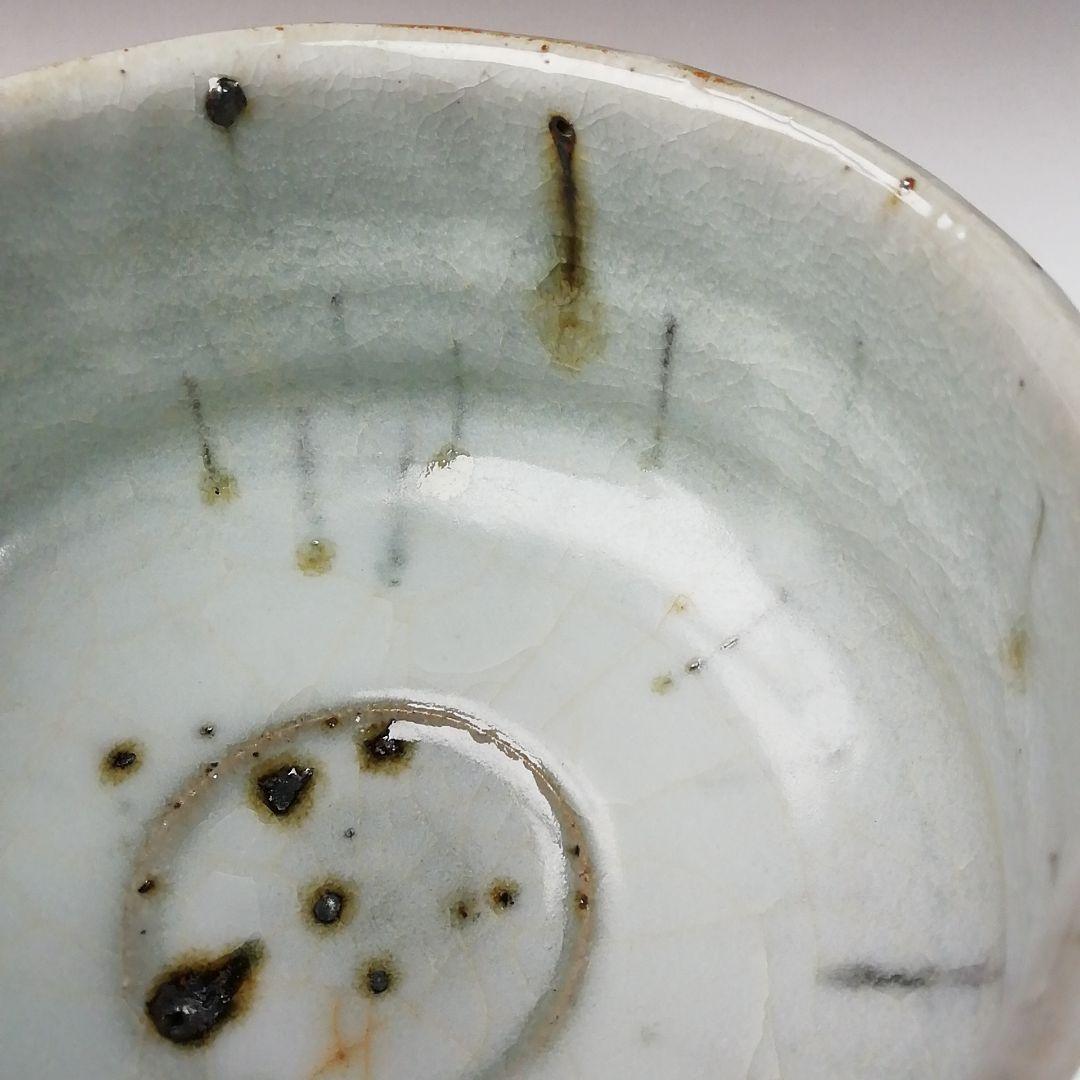 Ｔ２２９　茶碗　『白釉流飛文』『西川實』　共箱　抹茶碗　茶道具