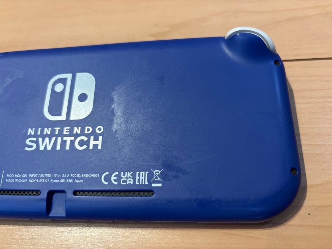 Nintendo Switch Lite ブルー　おまけ⭐︎アミーボ付き