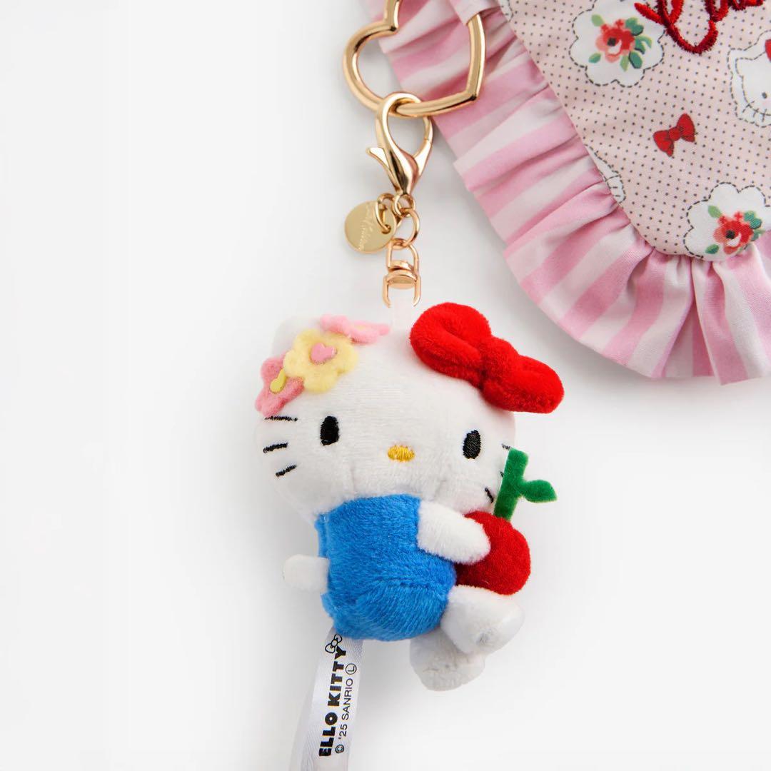 【新品】Cath Kidston × Hello Kitty ティッシュポーチ