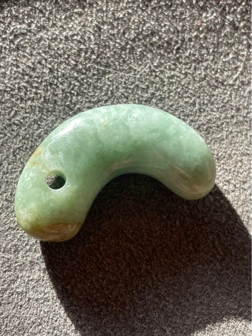 古墳時代の翡翠製勾玉