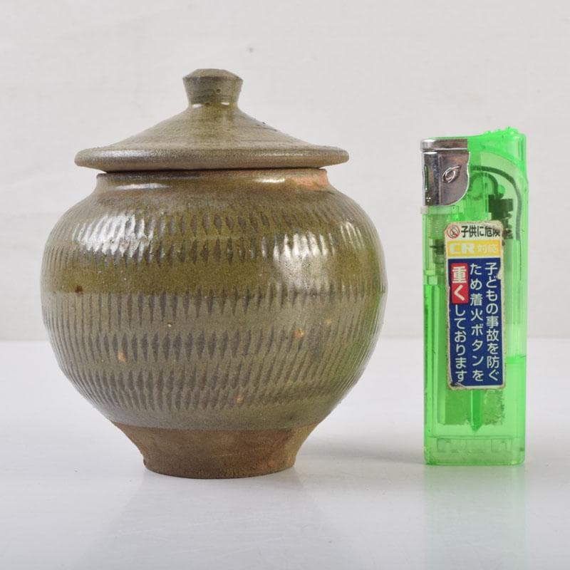 タイ古陶磁　スンコロク　宋胡録　青磁　蓋壷　C　9088