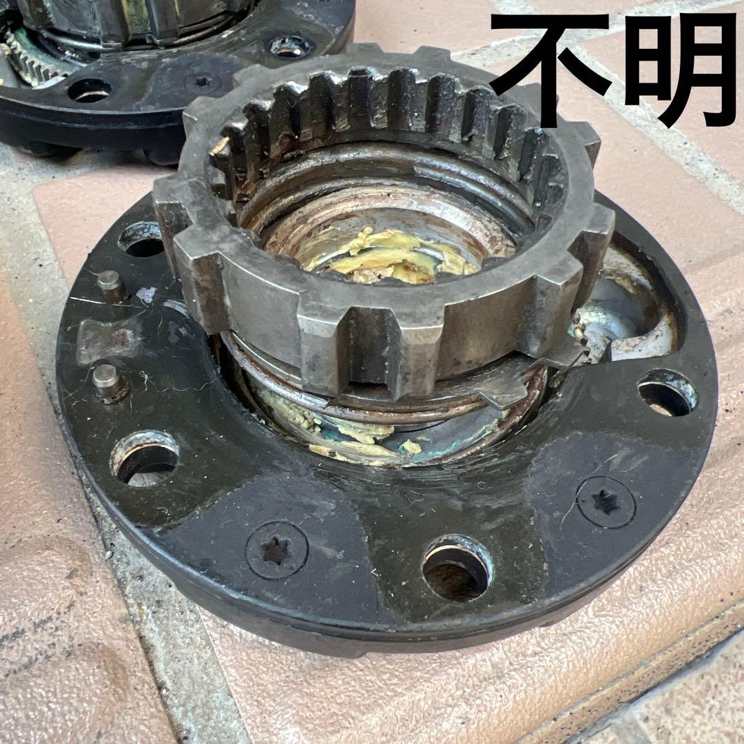 パワーロッキングハブ　難あり中古品 78プラド 73ランクル用