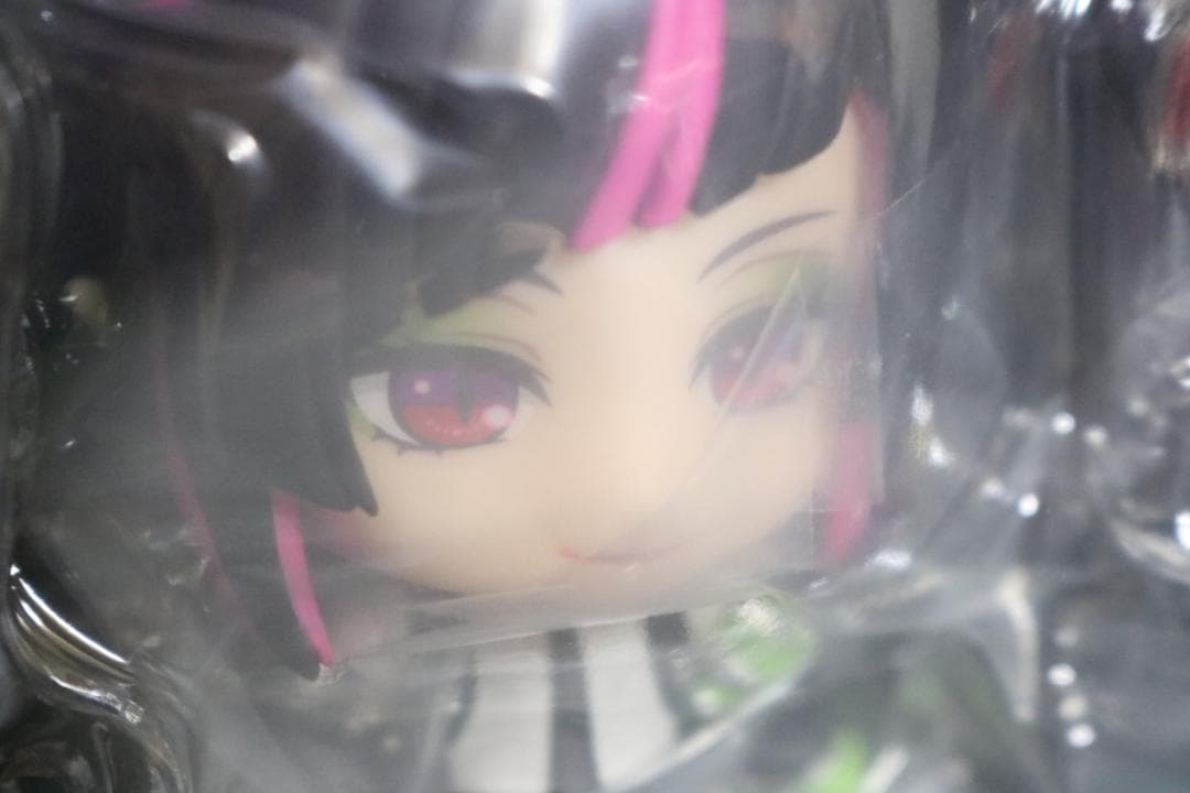 2140　ねんどろいど リリア・ヴァンルージュ ツイステッドワンダーランド