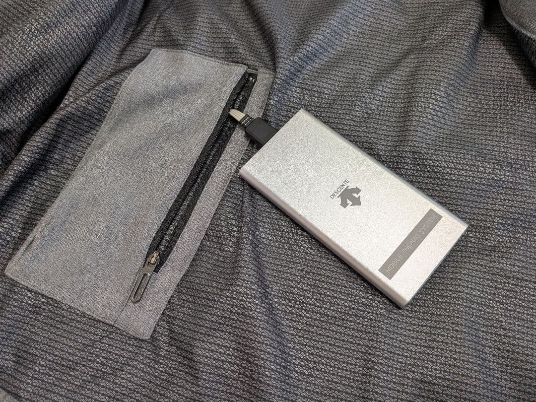 DESCENTE GOLF モバイルサーモベスト グレーMサイズ