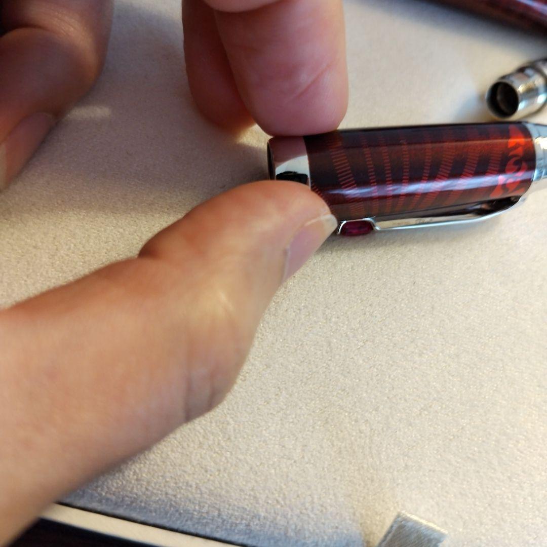 MONTBLANC　ローラーボールペンボエム 　限定品レッド色 パソ・ドブレ