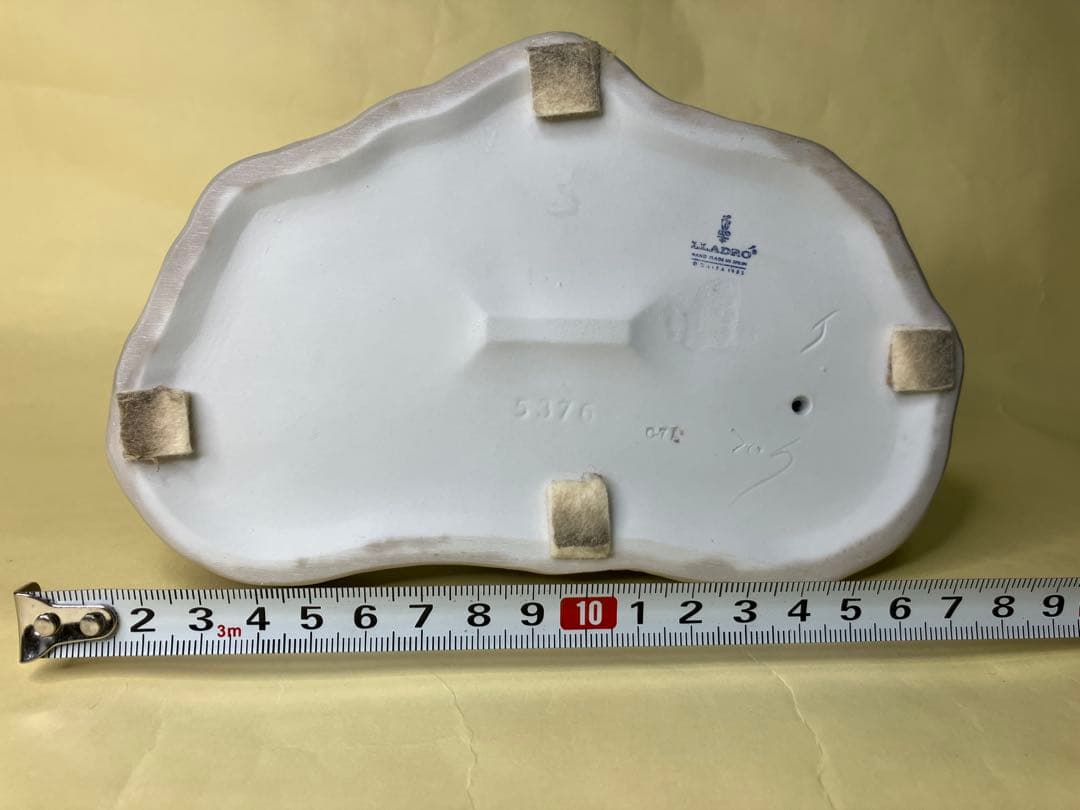 処分値下げ『1985年絶版レア品』リアドロ 犬と少年の陶器像（#5376）