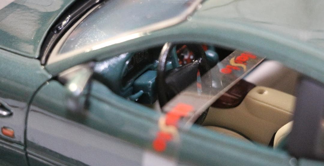 MAISTO製 アストン・マーチンDB7 バンテージ　1/18 　中古品