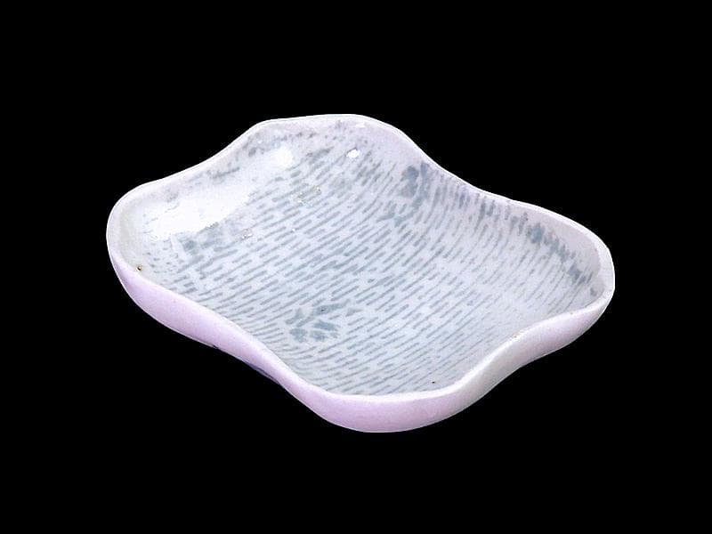 古伊万里　型刷印判　雨降りに花の図　変形皿　江戸期　E650AS-CVi