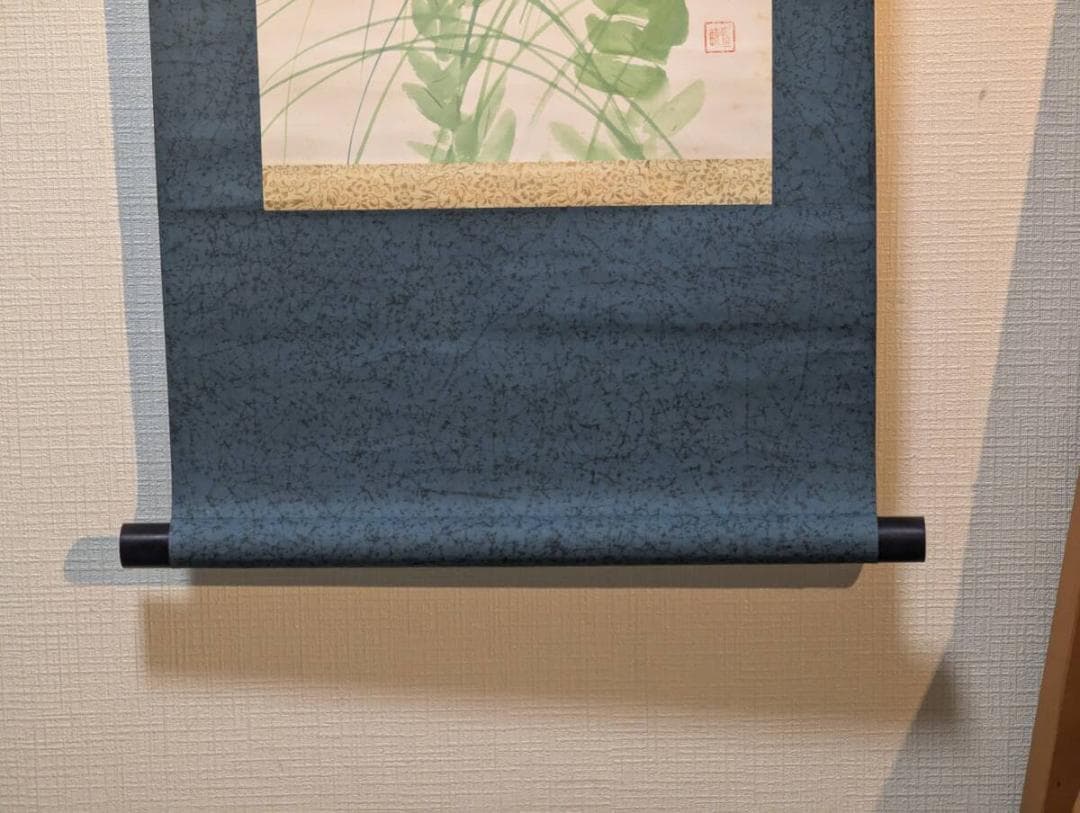 【真作】掛軸　秋草の美　繊細な桔梗と草　季節の彩り　和の風情を描く　Q172