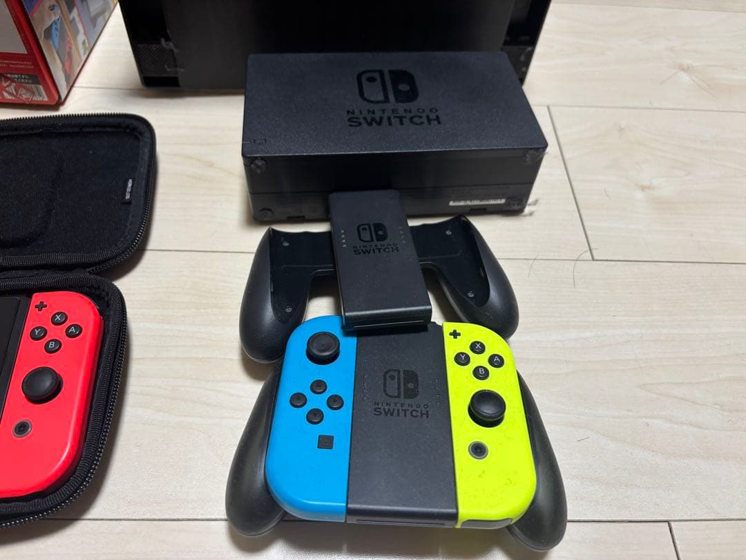 [中古] Nintendo Switch 本体+コントローラーなど