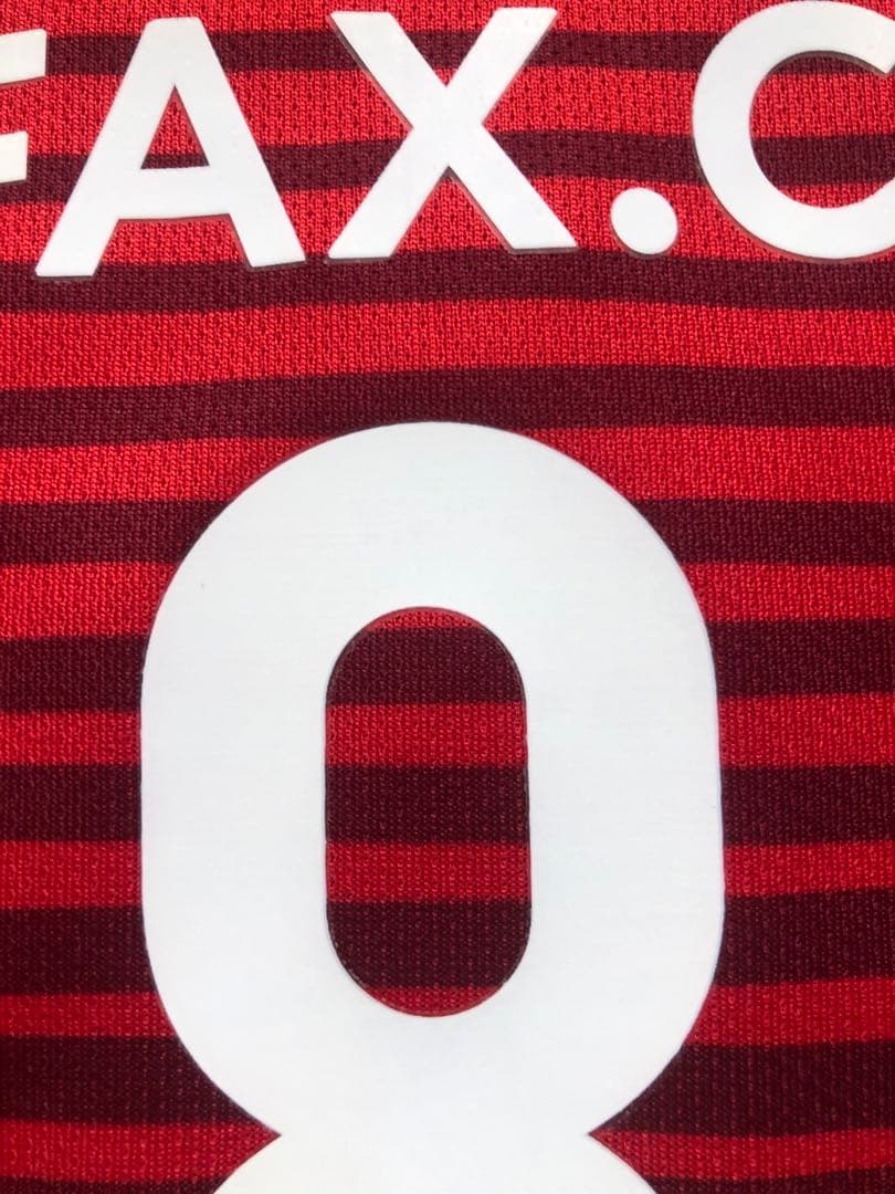 【選手支給品】2016年広州恒大CFAユニフォーム　8番パウリーニョ選手