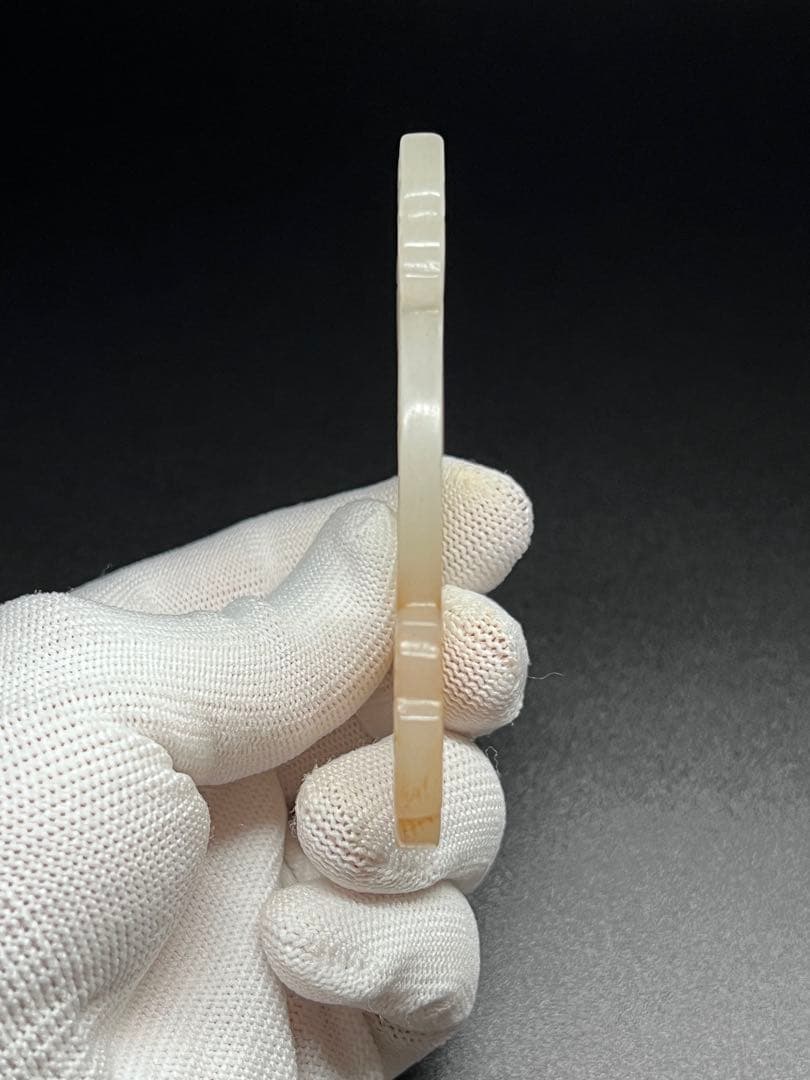 中国古美術　本物和田玉　根付　玉璧　細密彫　戦漢　旧蔵　コレクション　美品