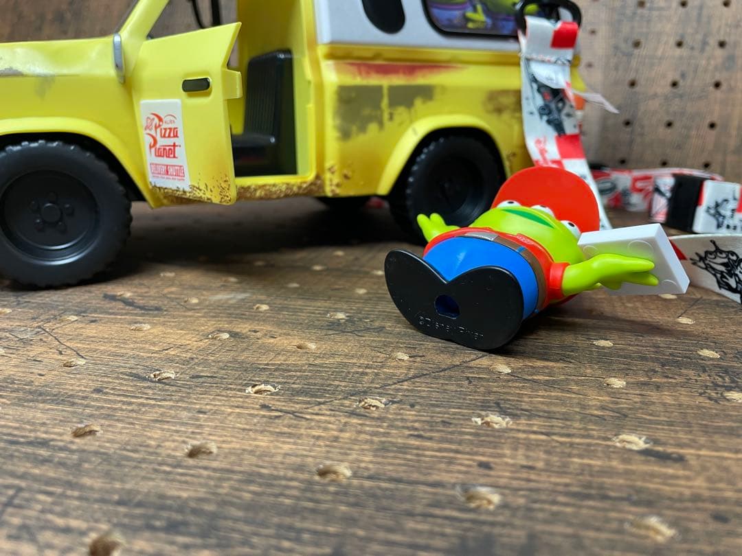 アメリカ　ディズニーランド ピザプラネット ポップコーンバケット