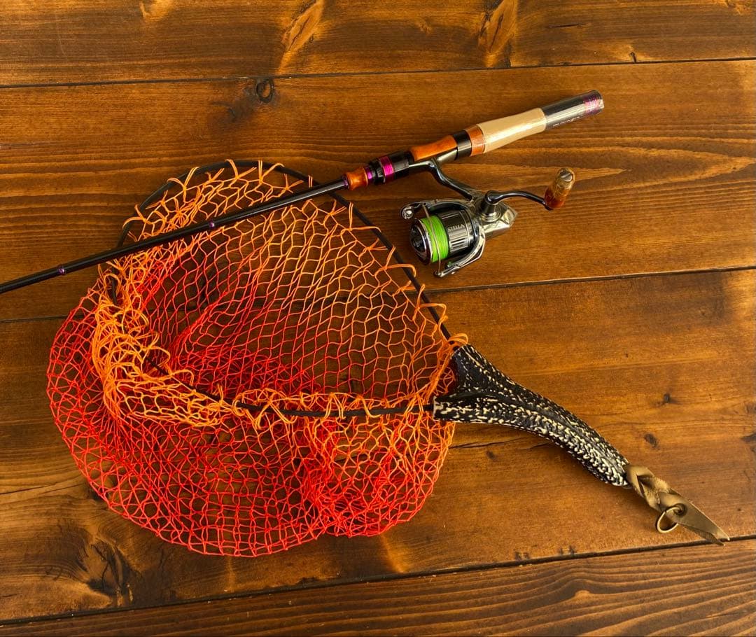 軽量　カーボンロッド　トラウトロッド　テレスコロッド　ウッドグリップ　スピニング