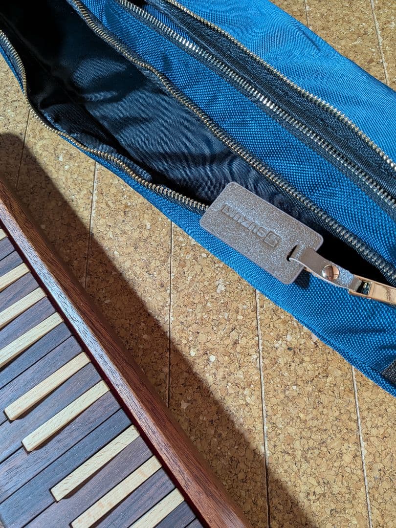 新品 スズキ木製 鍵盤ハーモニカ W-37