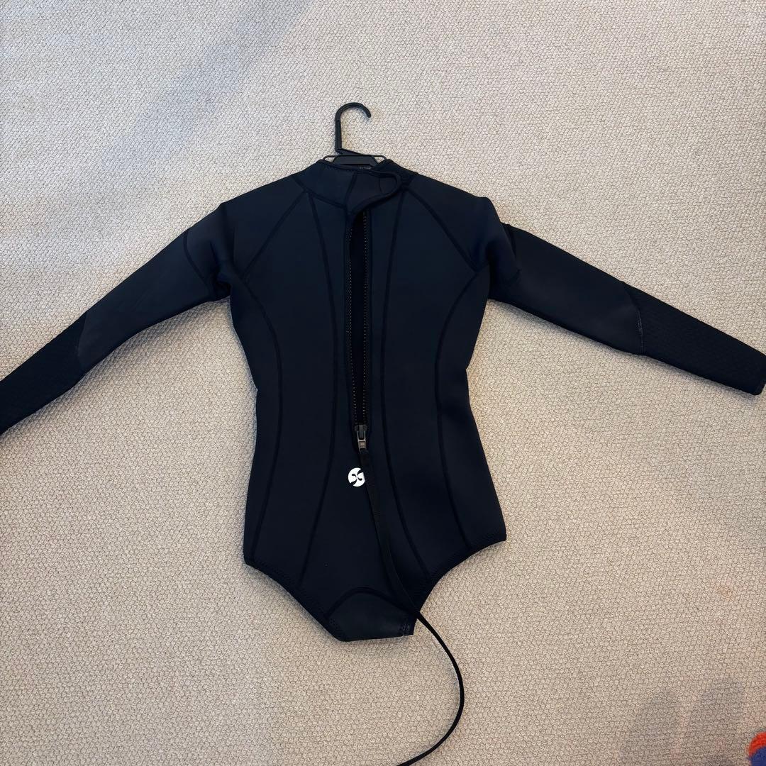 ロンスプ　loreofthesea Sサイズ　ウェットスーツ　2mm