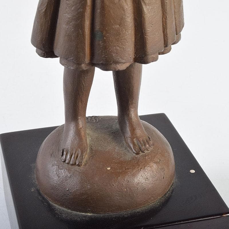 加藤豊作　ブロンズ　少女像　「花束」　台付　共箱　M　R9183