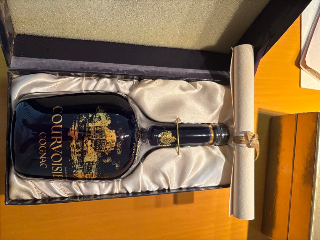 COURVOISIER コニャック EXTRA ギフトボックス入り