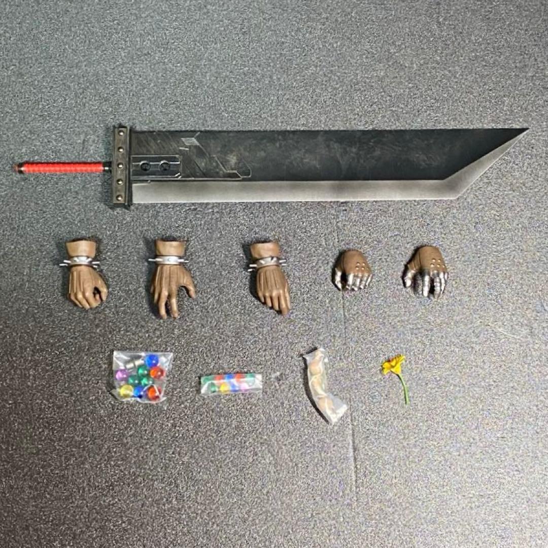 VTS toys クラウド・ストライフ 1/6 アクションフィギュア FF7R