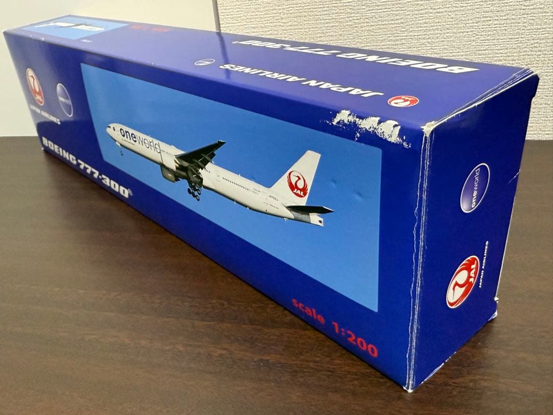 JAL日本航空 B777-300 oneworld塗装　1/200スケ