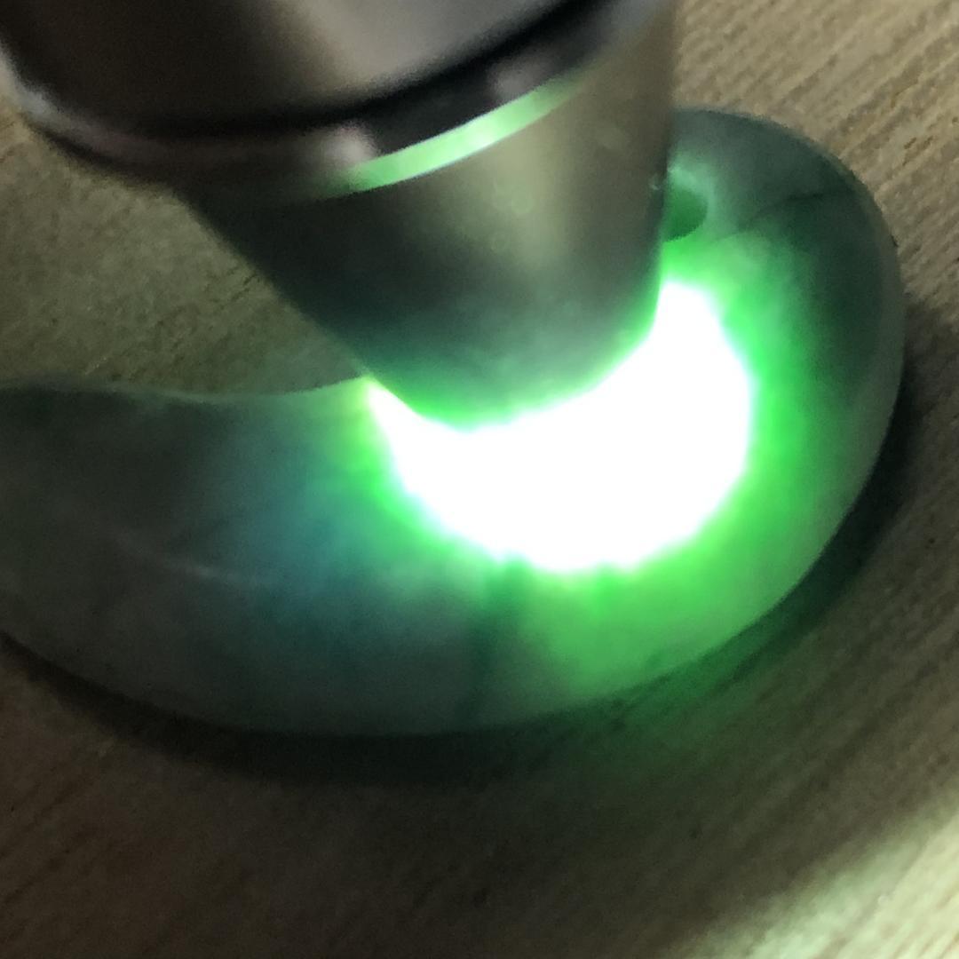 本翡翠 勾玉 天然石　瑪瑙｜穴あき・2点　お守りに