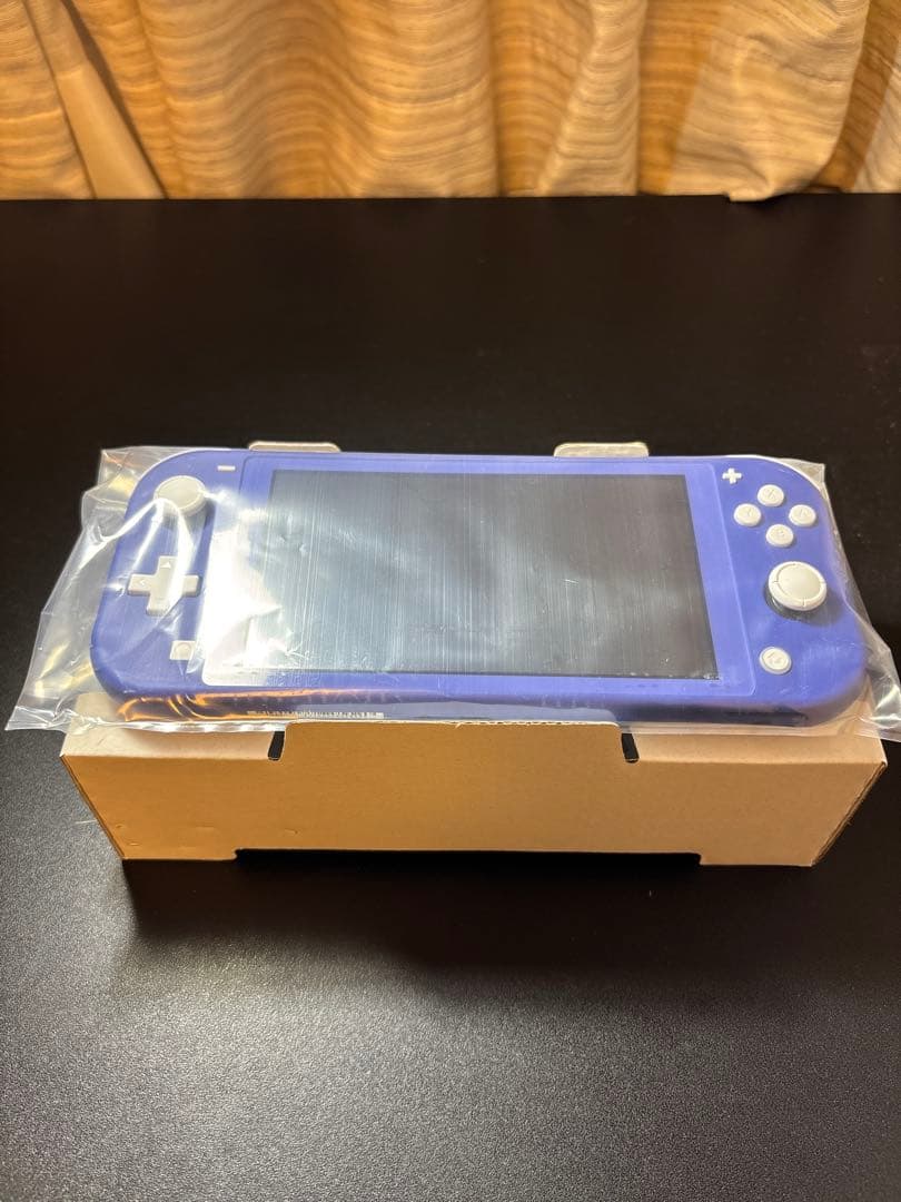 Nintendo Switch Lite 青色 未使用に近い