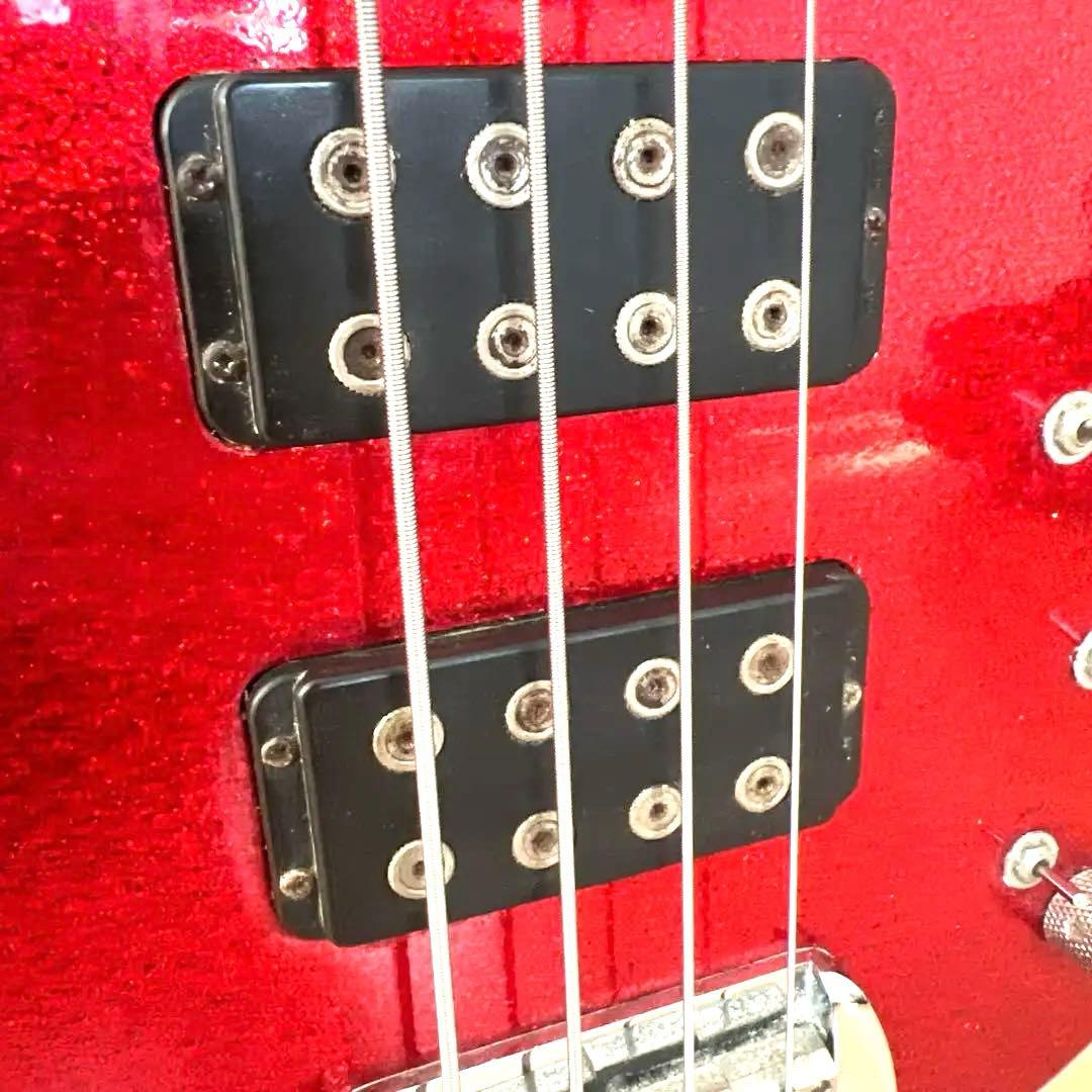 GTL-2000 BASS レッドエレキベース