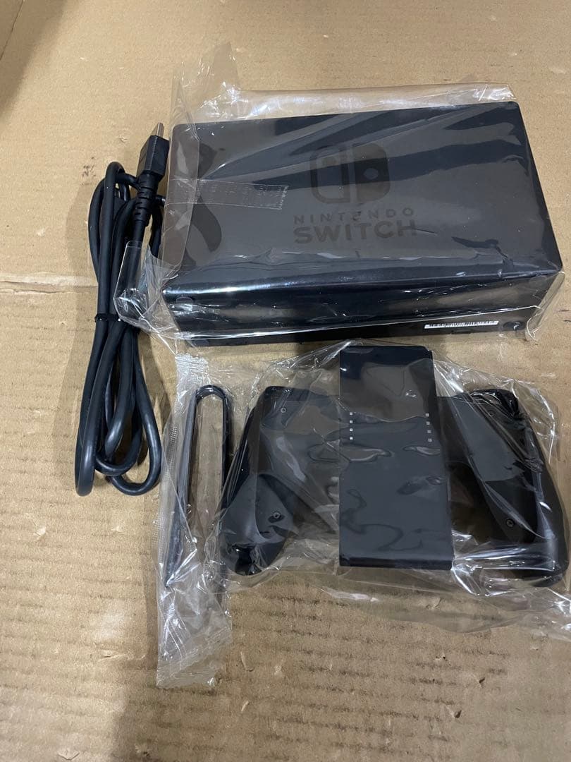 Nintendo Switch 本体と付属品セット　欠品あり