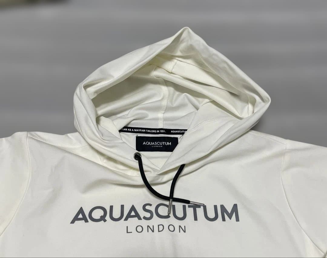 新品 AQUASCUTUM クリーミー　ゴルフウェア　ジョガーセットアップ春夏秋