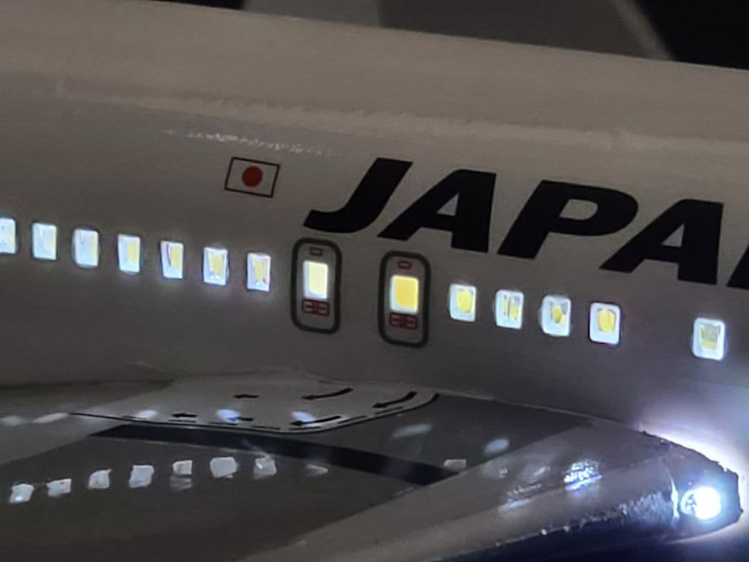 JAL 767-300ER LEDモデル完成品