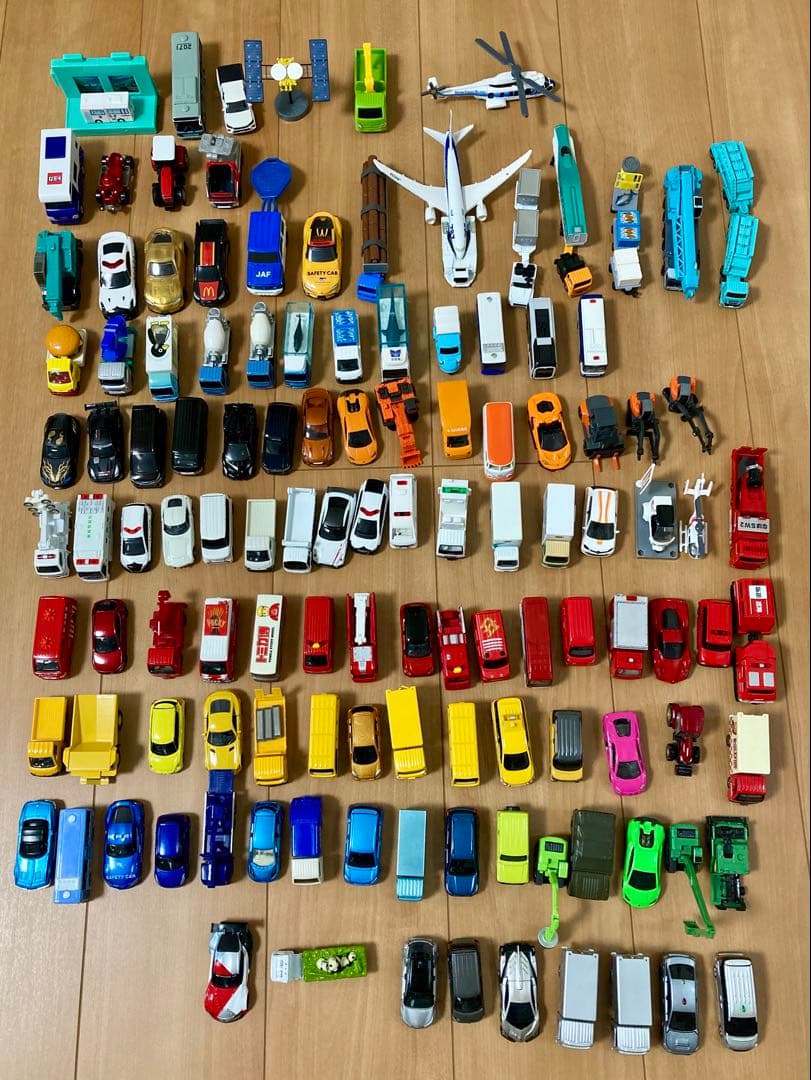 【専用ケース付き！】トミカ 車おもちゃ まとめ売り