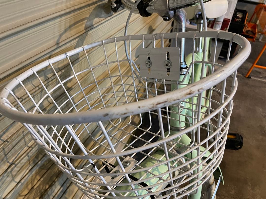 【引き渡し限定】ミントグリーン 22インチ ビーチクルーザー 前カゴ付き