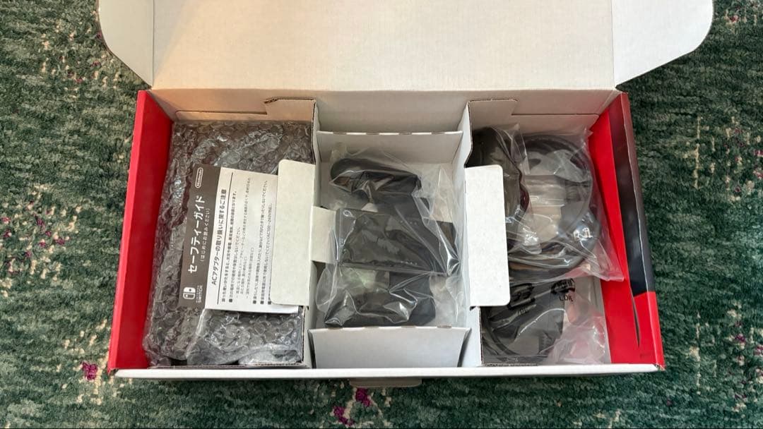 Nintendo Switch本体　付属品完備　ネオンレッド/ネオンブルー