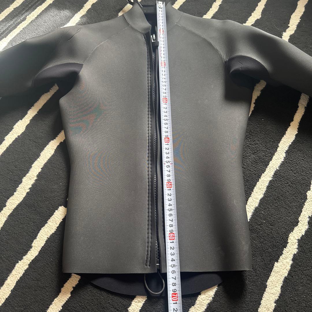 タッパー　ウェットスーツ　ブレーカーアウト