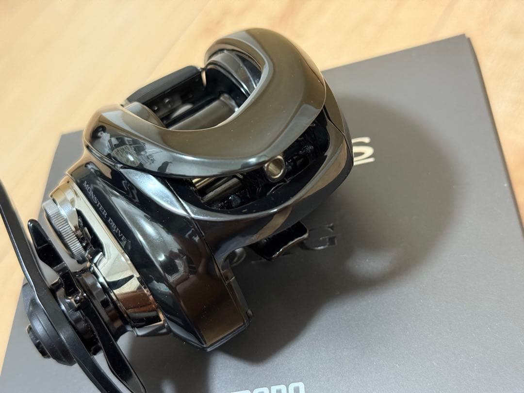シマノ 23アンタレスDCMD XG 右ハンドル 使用一回のみ