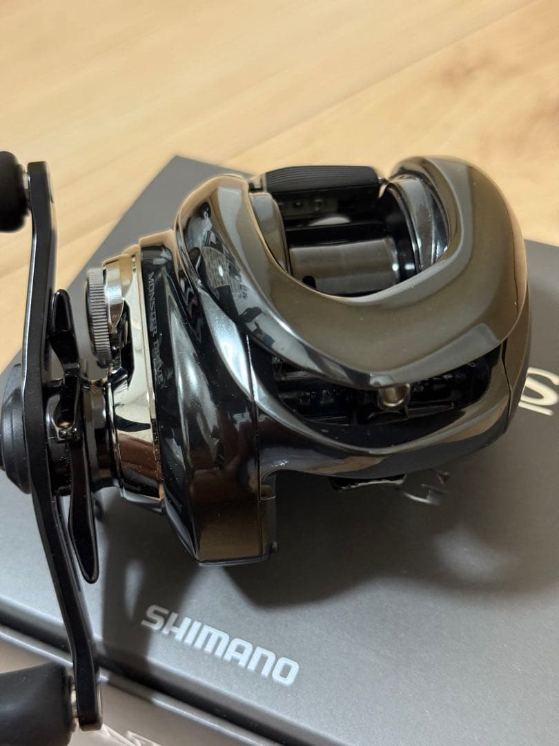 シマノ 23アンタレスDCMD XG 右ハンドル 使用一回のみ