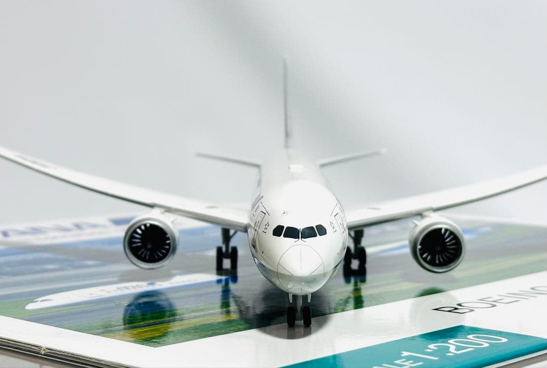 全日空商事 1/200 B787-9 inflight wing NH20168