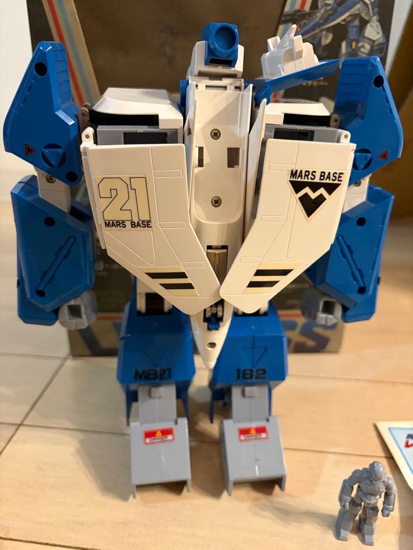 機甲創世記モスピーダ　AFC-01H レギオス エータ1/35スケールフィギュア