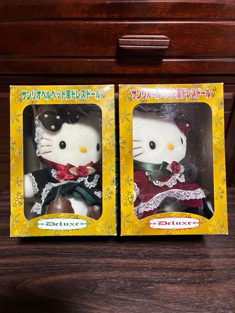 希少激レア 新品 ハローキティ サンリオ オベルベット風ドレスドール ぬいぐるみ