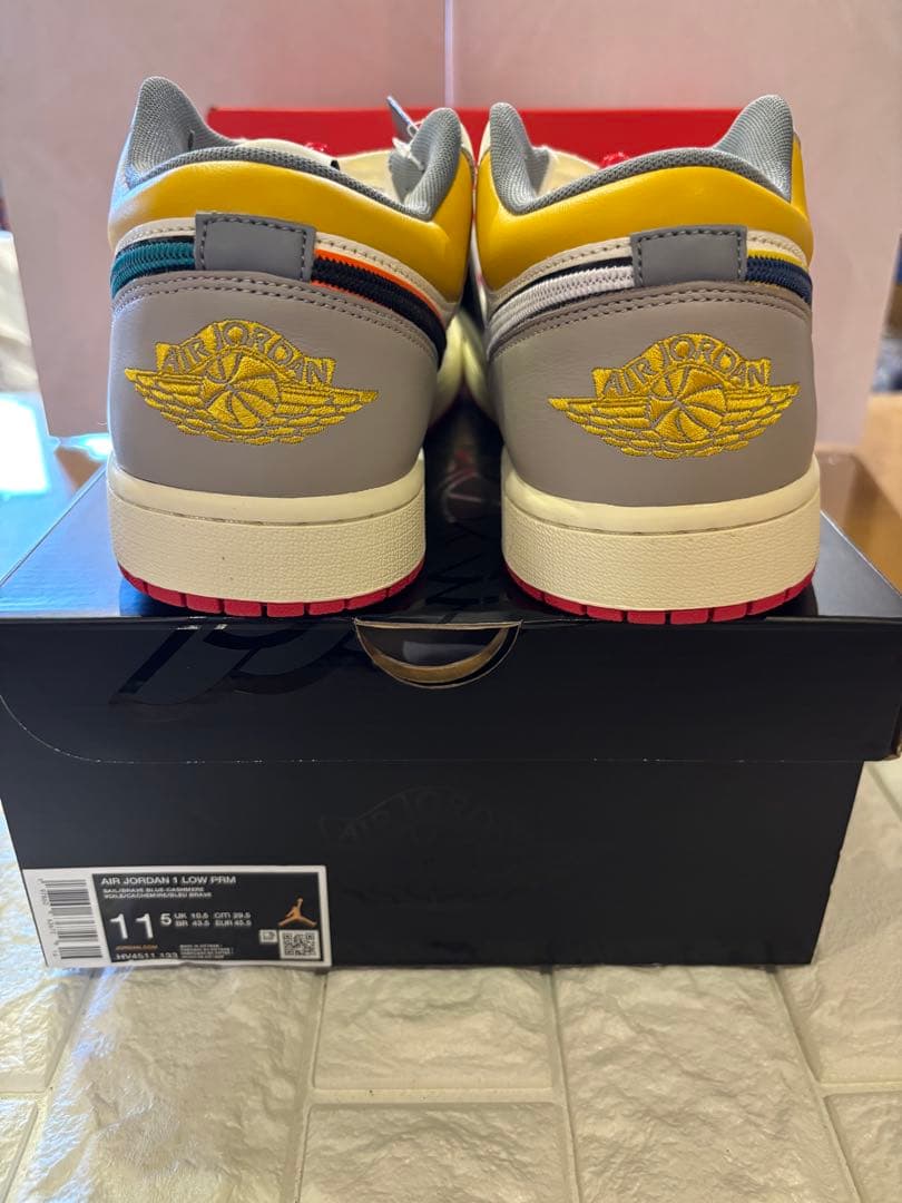 Nike Air Jordan 1 Low ホワイト/イエロー/グレー/ネイビー