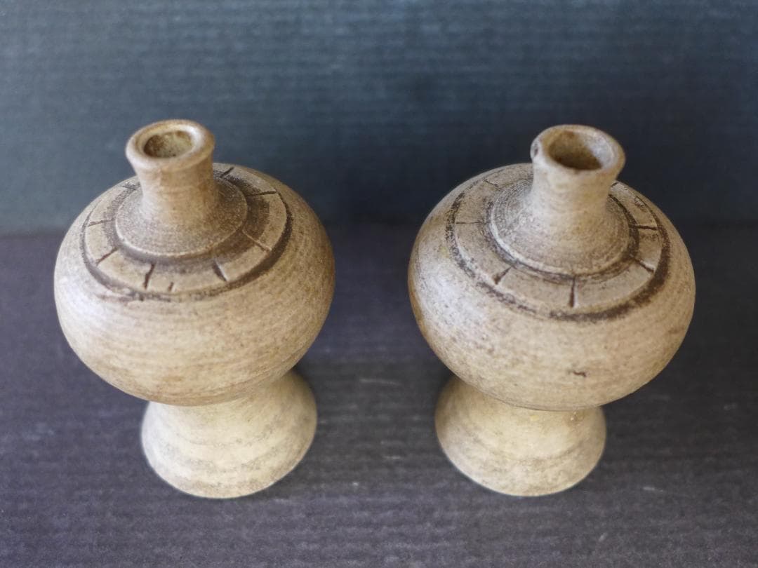 蔵出し　時代物　古瀬戸　大変古い酒器　酒器一対　小壺　白釉薬　古美術　骨董