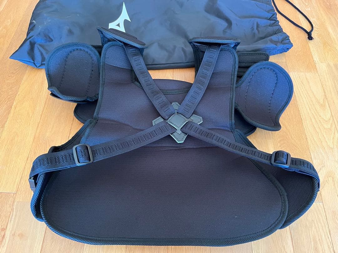 ★Mizuno 硬式・軟式兼用　審判用防具★