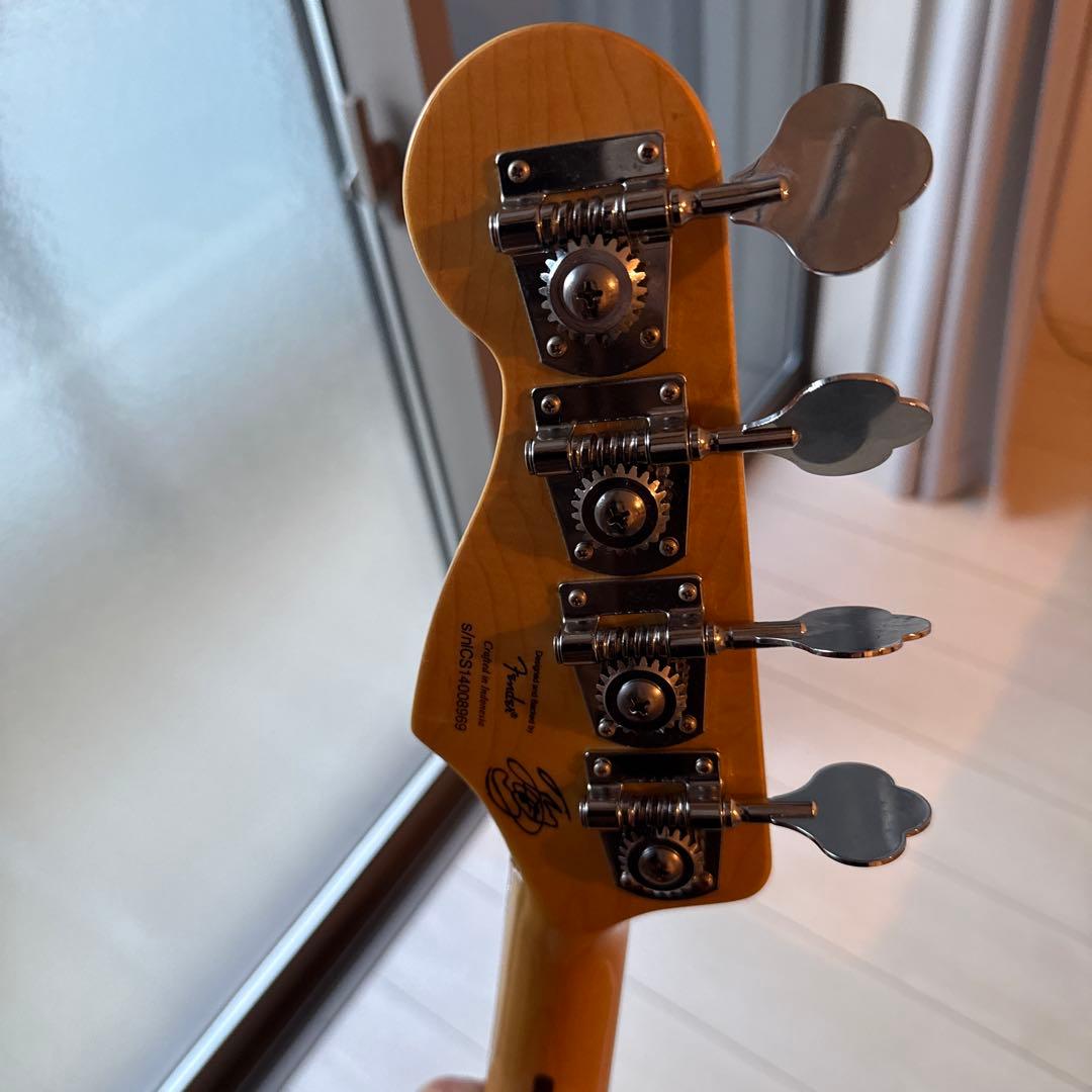 fender ベース SCANDAL TOMOMI