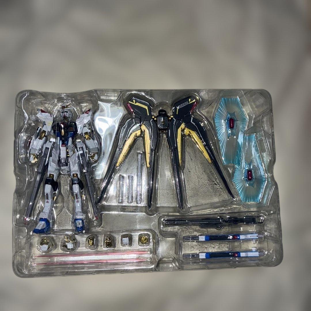 メタロボストフリ弐式初音ミク、ストフリ弐式、プラウドディフェンダー、shラクス