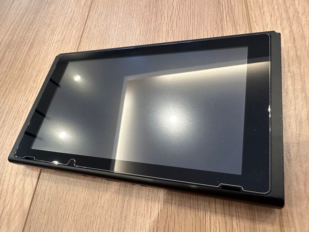 【美品】Switch本体×保護シール付き×人気ソフト8本×プロコン×SDカード