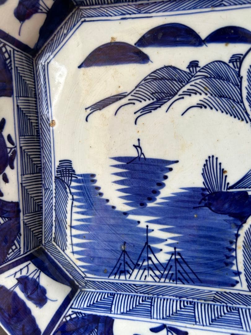 古伊万里 染付 ベロ藍 線描 銘有 隅切り八角皿 山水楼閣 九谷 飾り皿 骨董品
