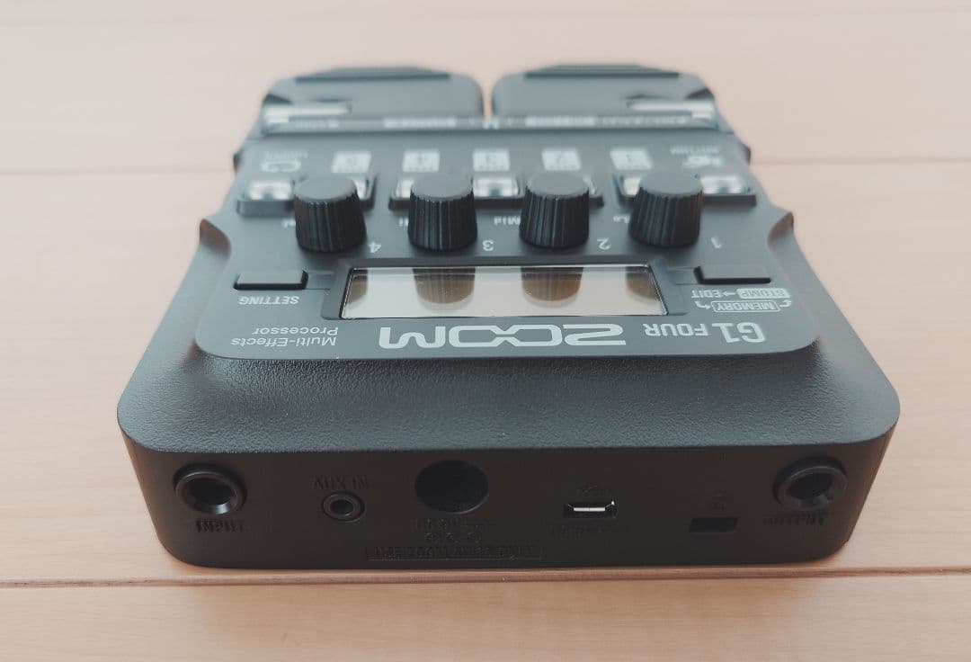 ZOOM G1 FOUR ギターエフェクター