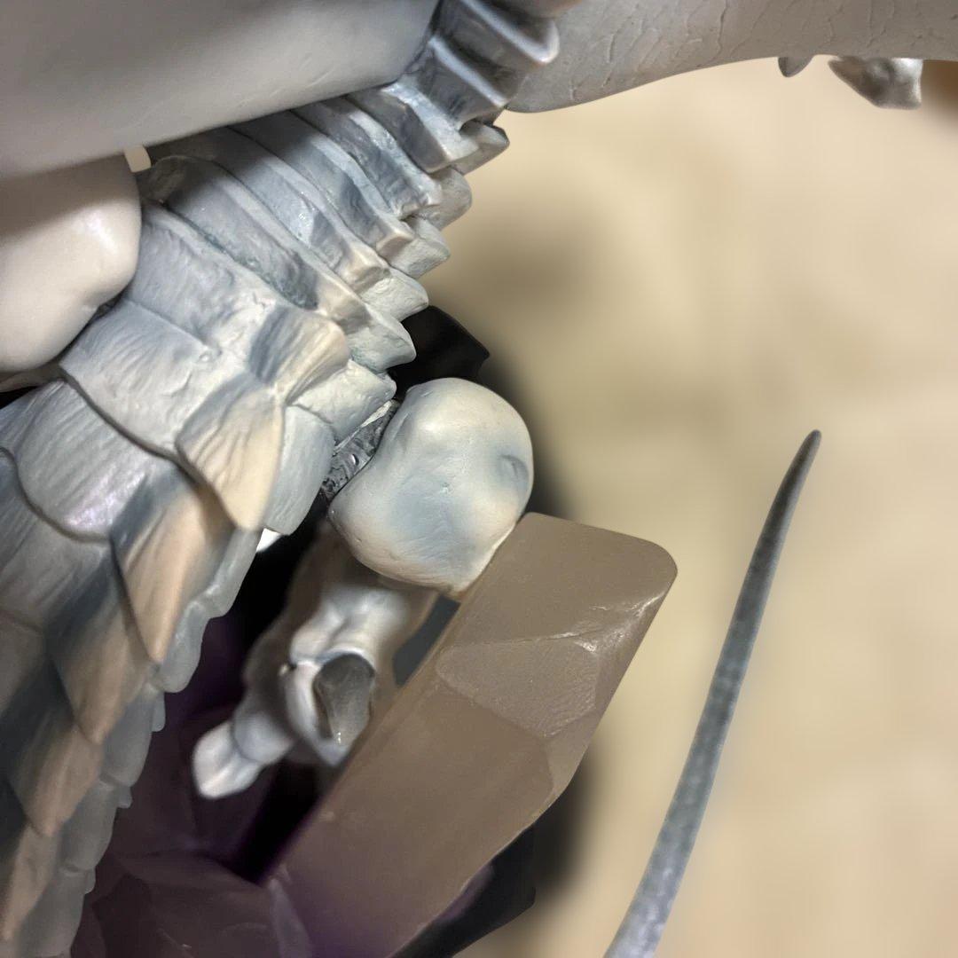 青眼の白龍 ブルーアイズホワイトドラゴン　フィギュア 遊戯王　yu-gi-oh