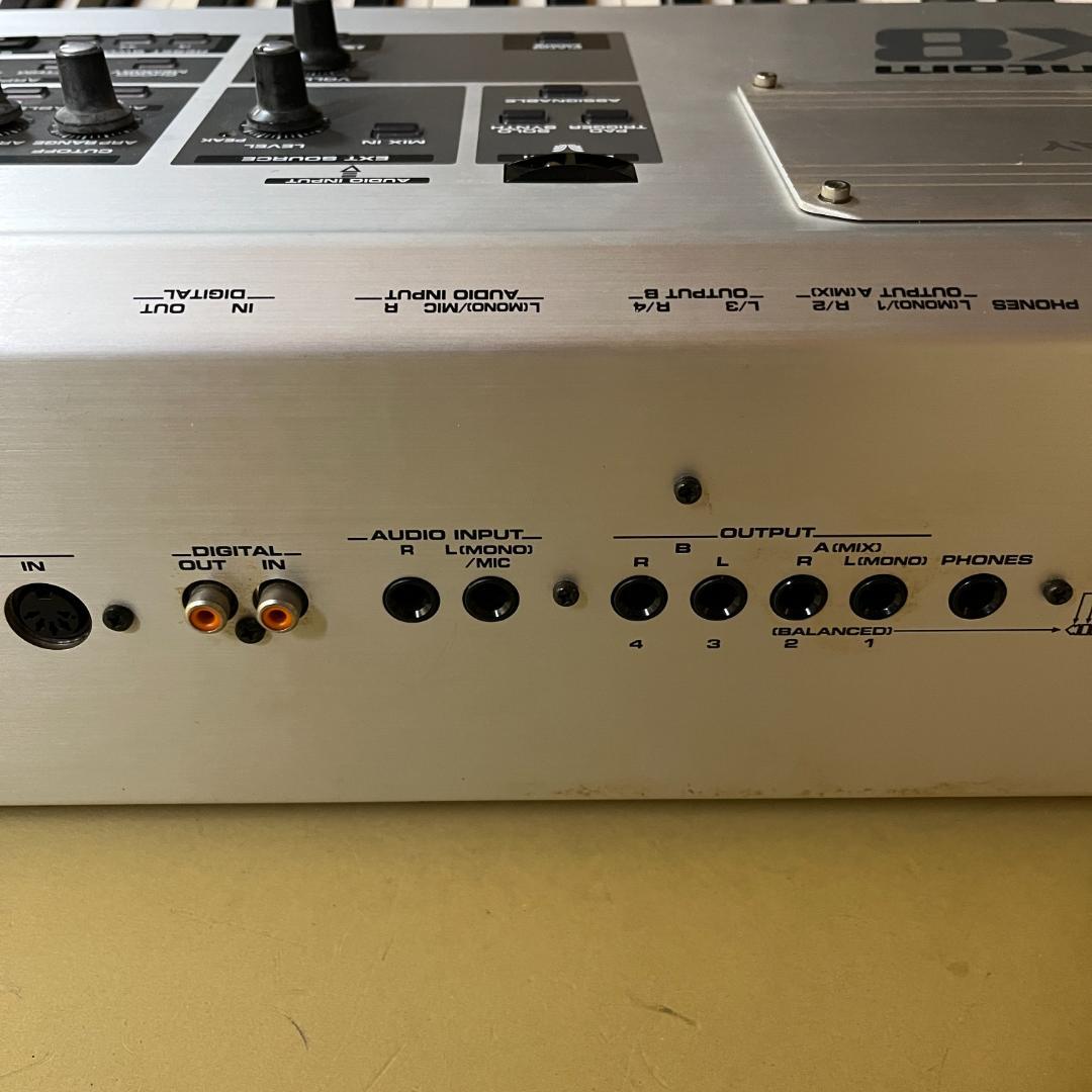Roland Fantom X8 88鍵 シンセサイザー 動作確認済