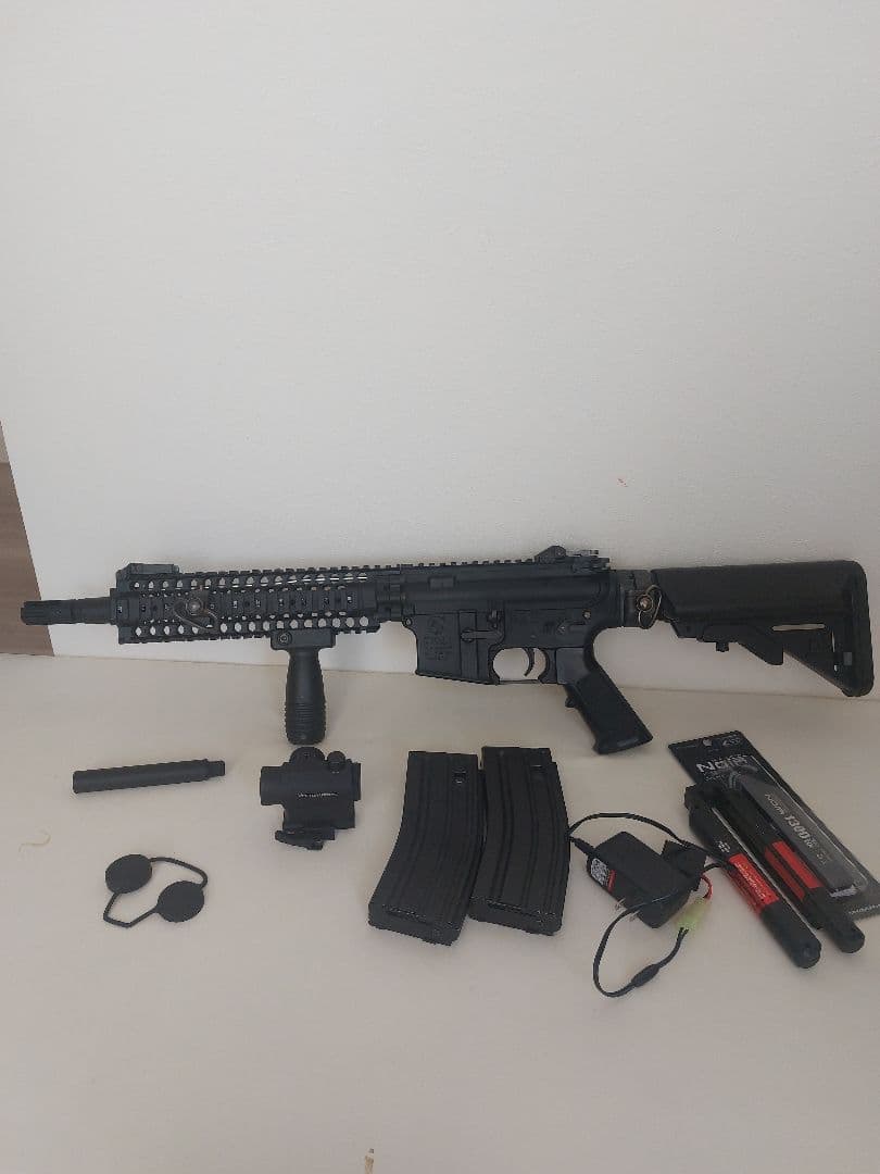 東京マルイ レシーライフル　次世代電動ガン